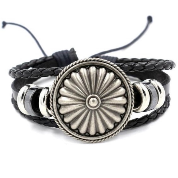 Jewelry - Silver Floral Bloom Beaded Braided Black Genuine Leather Pull String Bracelet!